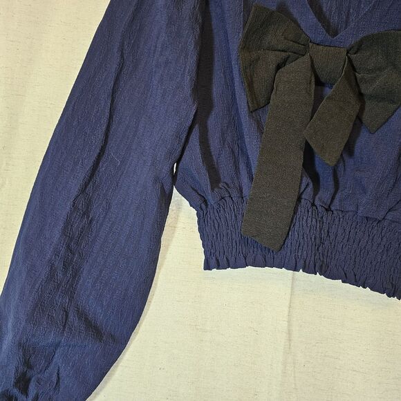 Navy Blue And Black Vneck Cropped Top Cute Anime Whimsygoth Witchy Academia - Picture 2 of 7